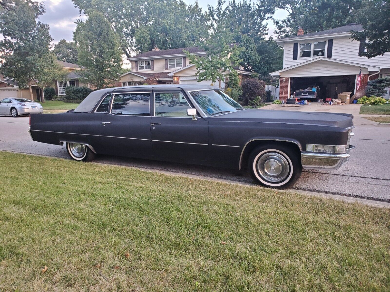 Cadillac-Fleetwood-Limousine-1969-99999-6