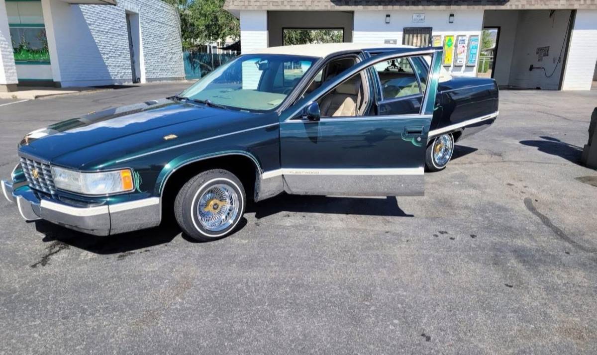 Cadillac-Fleetwood-brougham-1995-green-160934