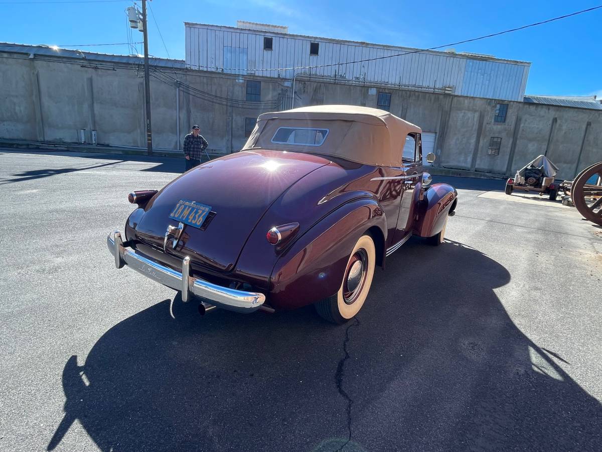 Cadillac-Lasalle-1939-red-159325-2