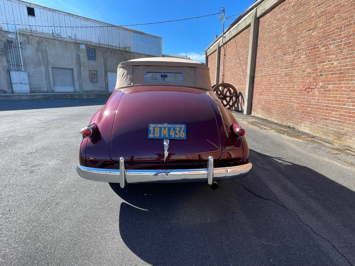 Cadillac-Lasalle-1939-red-159325-3