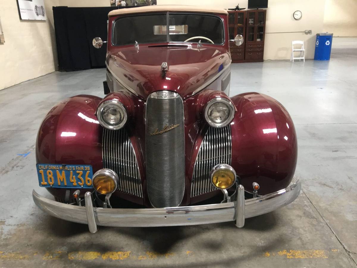 Cadillac-Lasalle-1939-red-159325-5