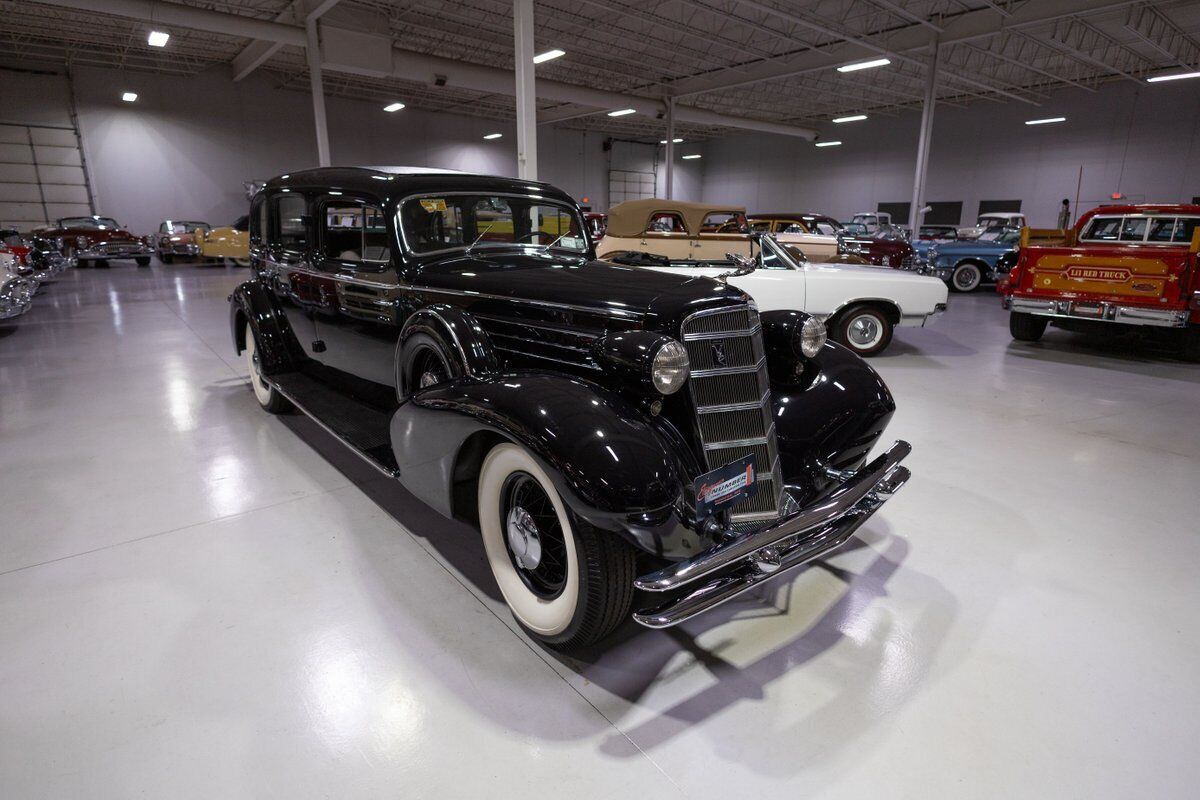 Cadillac-Model-370-D-Fleetwood-V-12-Berline-1934-Black-Gray-86100-14