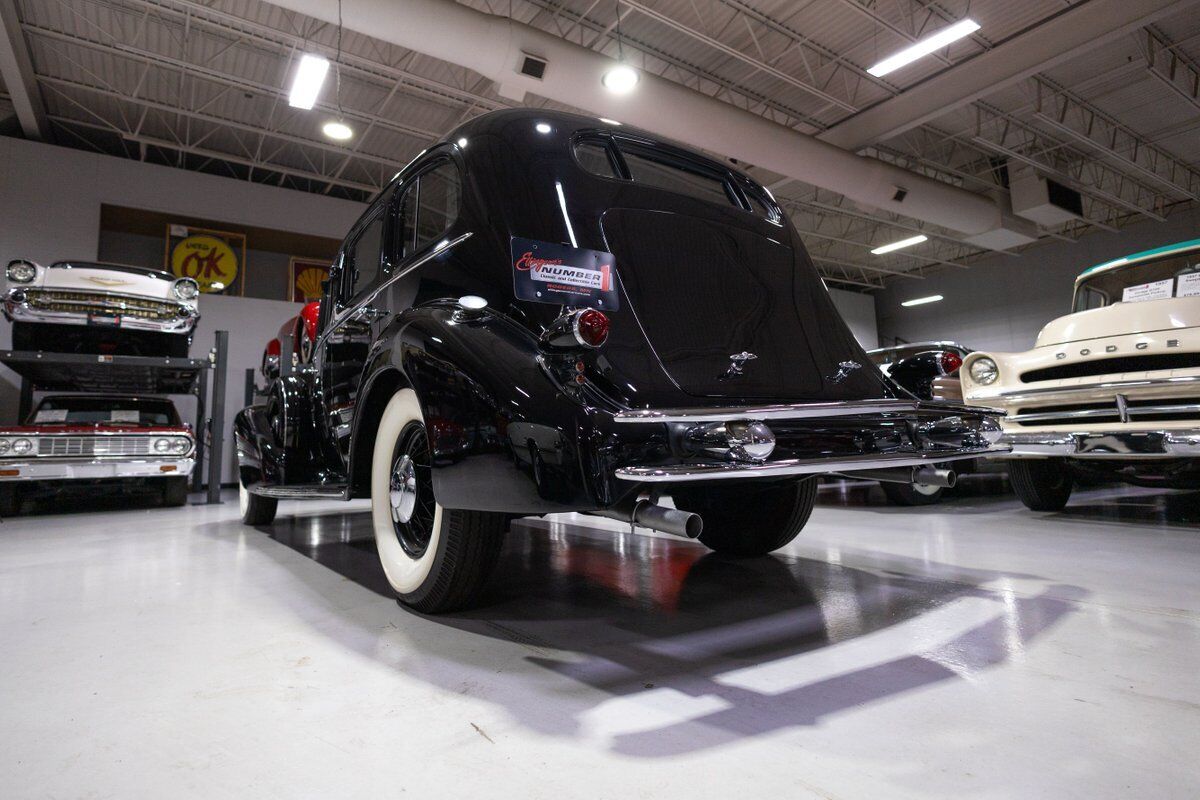 Cadillac-Model-370-D-Fleetwood-V-12-Berline-1934-Black-Gray-86100-35