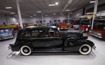 Cadillac-Model-370-D-Fleetwood-V-12-Berline-1934-Black-Gray-86100-7