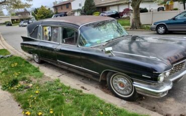 Cadillac-Other-1960-Black-Burgundy-70811-2