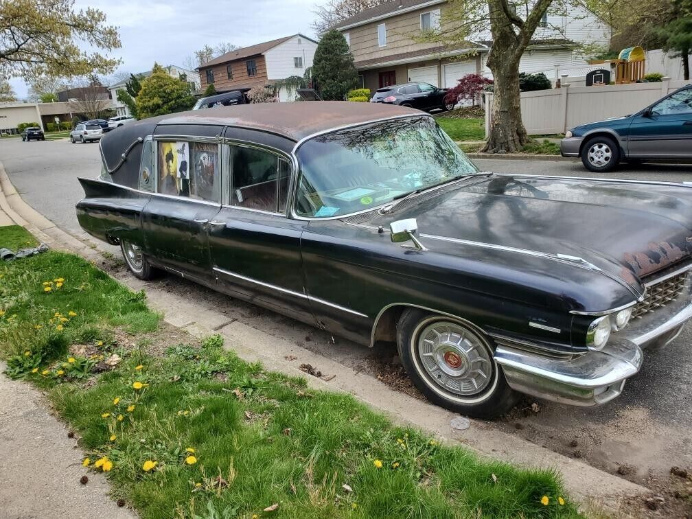 Cadillac-Other-1960-Black-Burgundy-70811-2