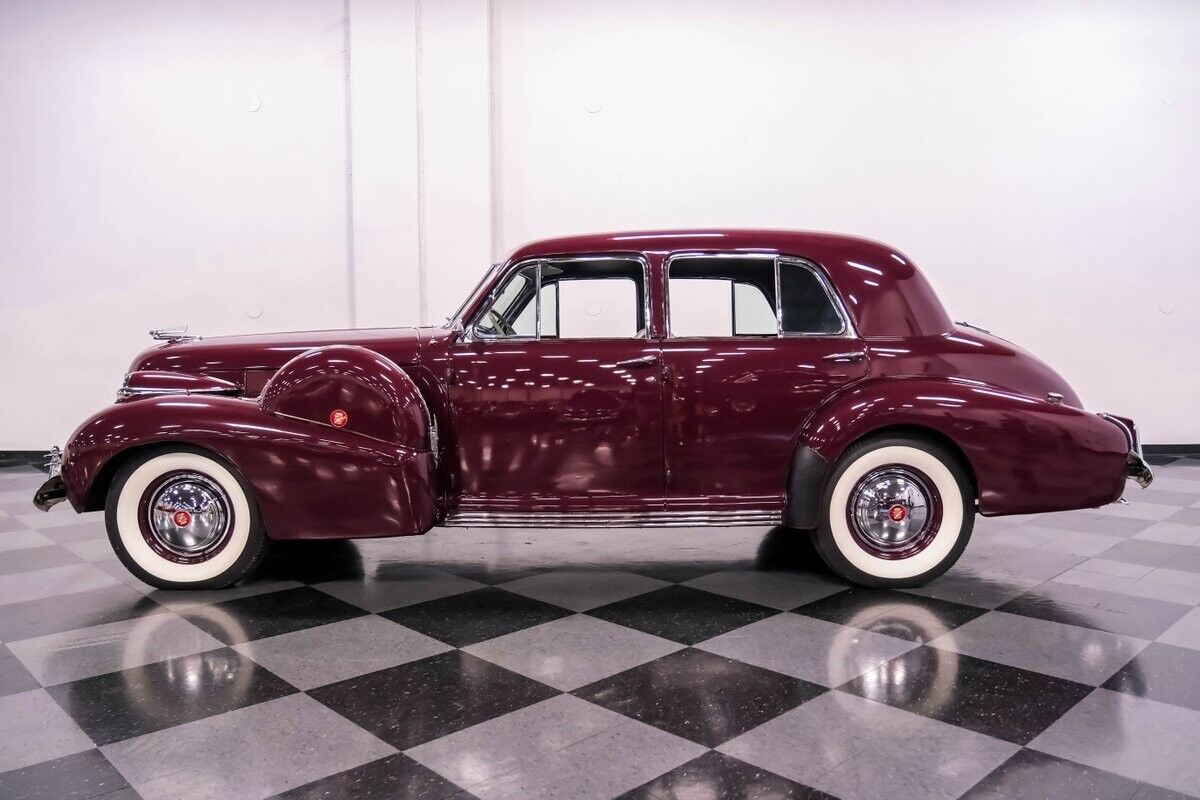 Cadillac-Series-60-Berline-1940-Oxblood-Maroon-Gray-46901-6