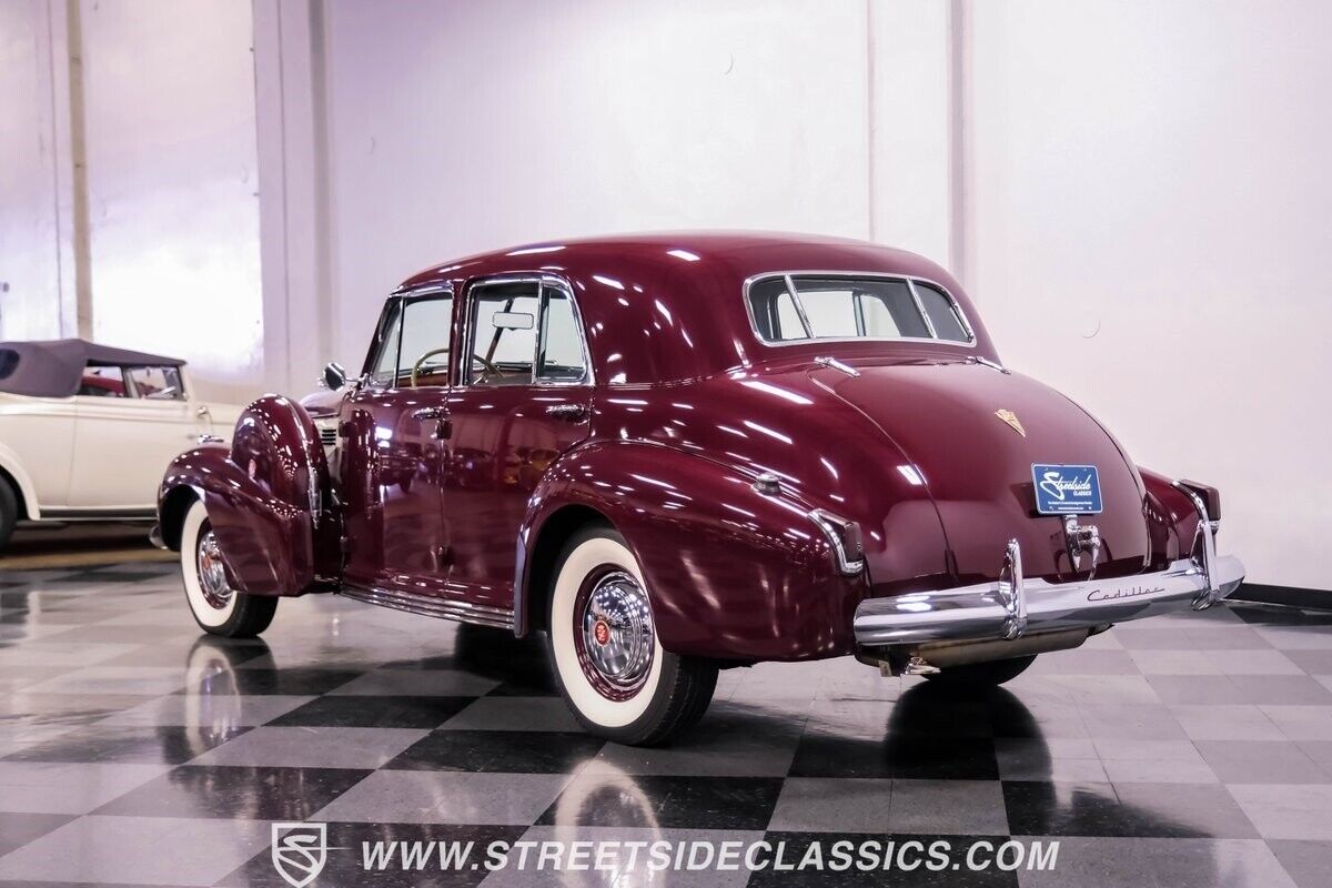 Cadillac-Series-60-Berline-1940-Oxblood-Maroon-Gray-46901-9