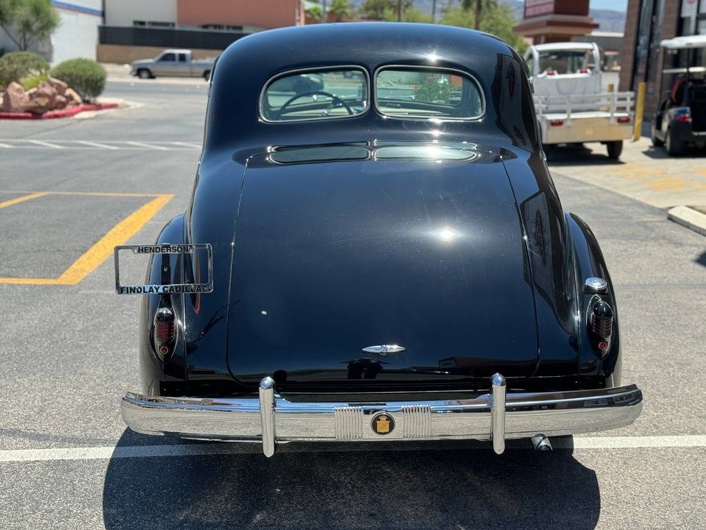 Cadillac-Series-60-opera-coupe-1937-black-29607-6