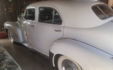 Cadillac-Series-62-1941-130357-2