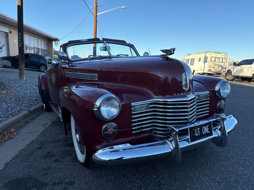 Cadillac-Series-62-1941-Maroon-Black-53567-11