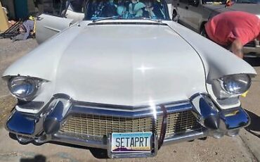 Cadillac-Series-62-Berline-1957-White-Gray-4023-2