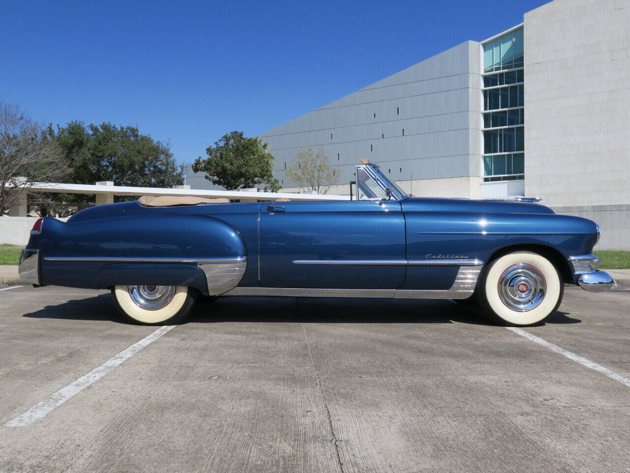 Cadillac-Series-62-Cabriolet-1949-Blue-Brown-101432-10