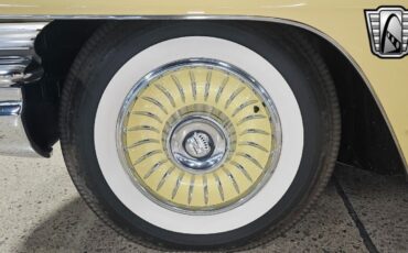 Cadillac-Series-62-Cabriolet-1961-Yellow-White-54798-6