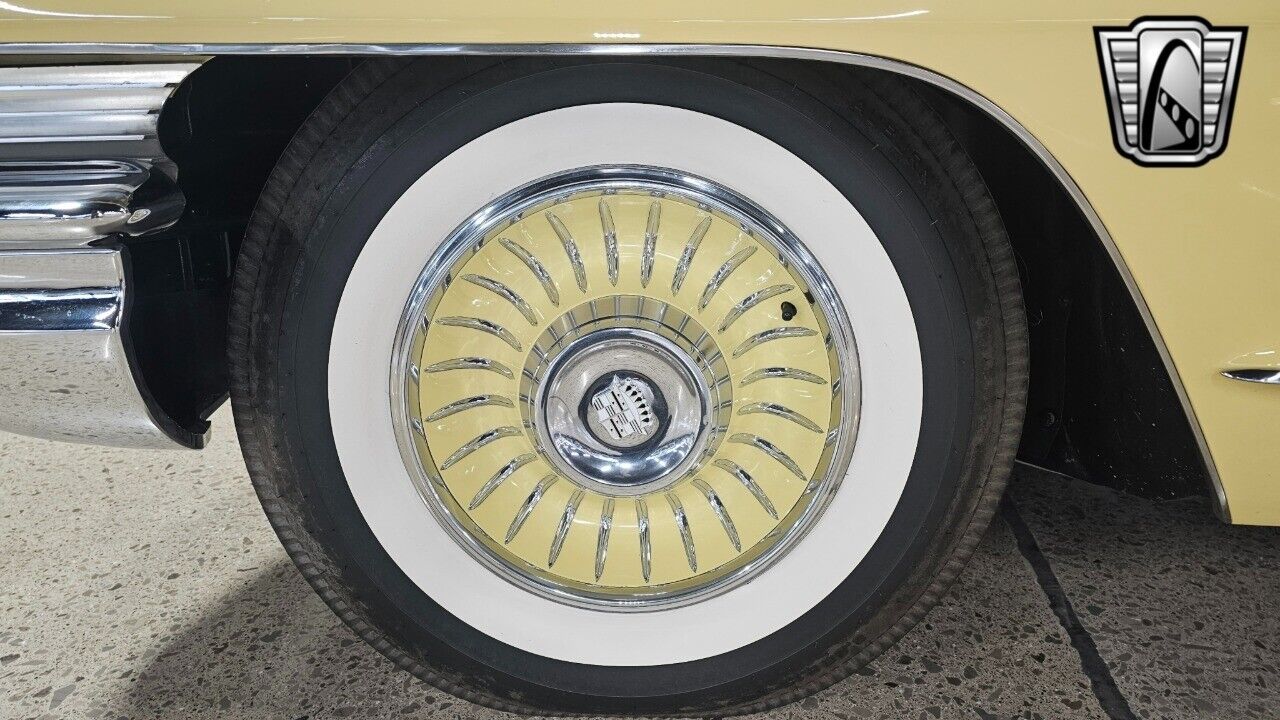 Cadillac-Series-62-Cabriolet-1961-Yellow-White-54798-6