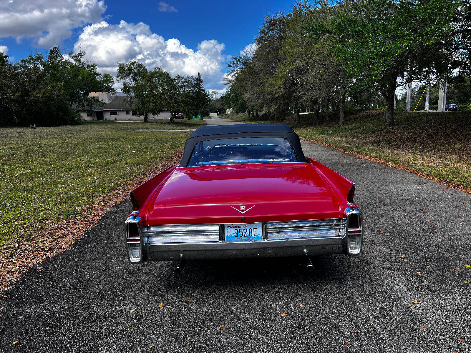 Cadillac-Series-62-Cabriolet-1963-Red-Black-126779-10