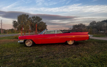 Cadillac-Series-62-Cabriolet-1963-Red-Black-126779-29