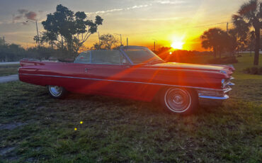 Cadillac-Series-62-Cabriolet-1963-Red-Black-126779-31