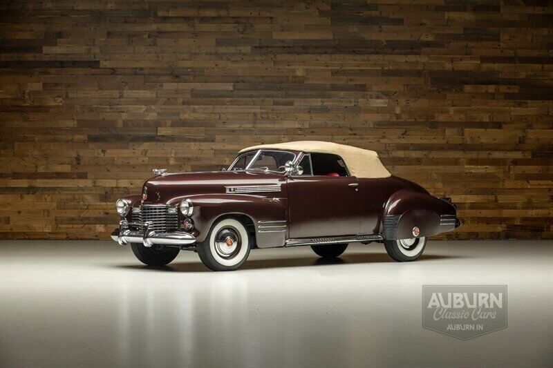 Cadillac-Series-62-Convertible-1941-Maroon-Red-64398-11