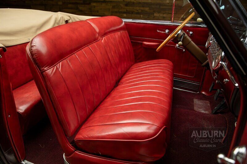 Cadillac-Series-62-Convertible-1941-Maroon-Red-64398-19