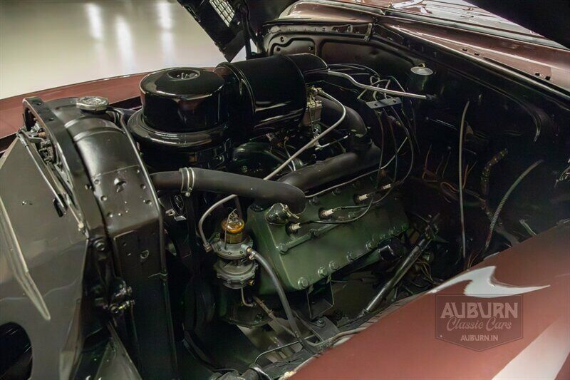 Cadillac-Series-62-Convertible-1941-Maroon-Red-64398-23