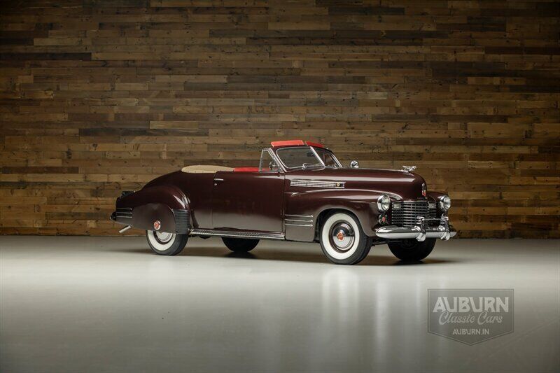 Cadillac-Series-62-Convertible-1941-Maroon-Red-64398-6