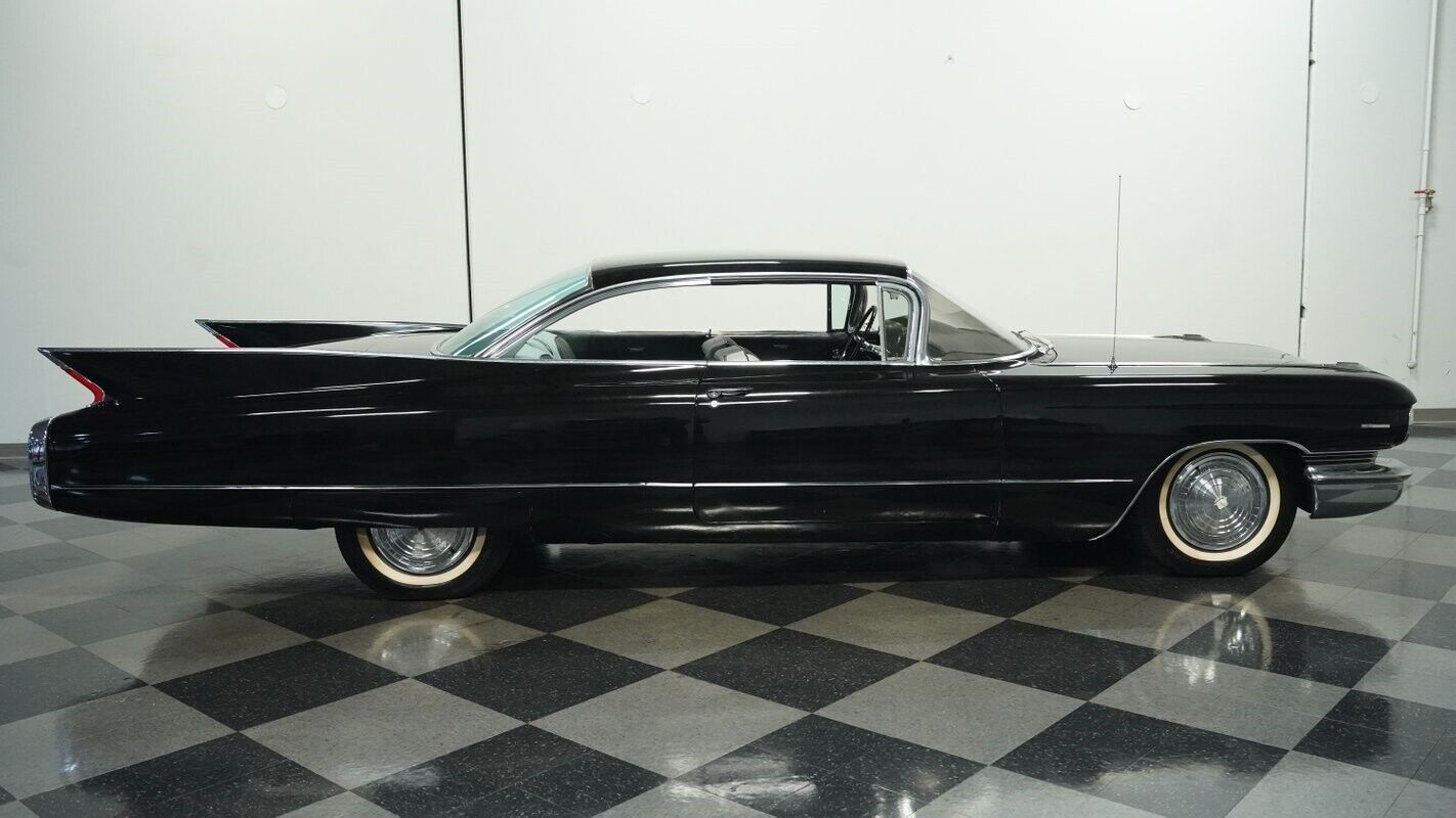 Cadillac-Series-62-Coupe-1960-Black-Black-112794-11