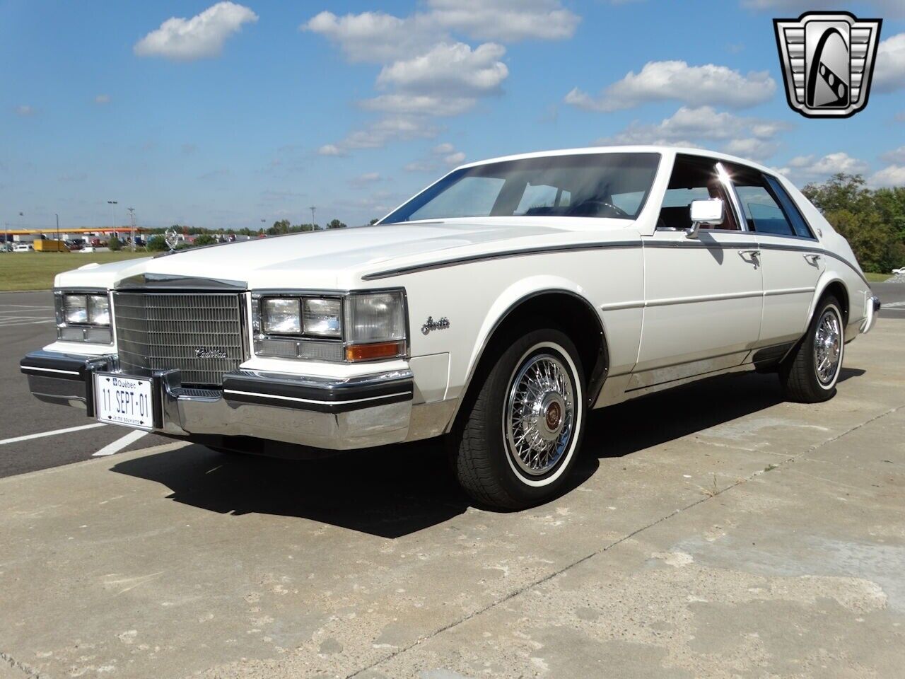 Cadillac-Seville-1985-White-Red-103717-3