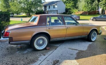 Cadillac-Seville-Berline-1978-Multicolor-Brown-196340-1