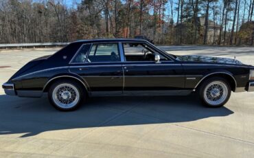 Cadillac-Seville-Berline-1983-Black-Black-93018-5