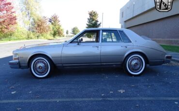 Cadillac-Seville-Berline-1985-Sandstone-Sandstone-118126-3