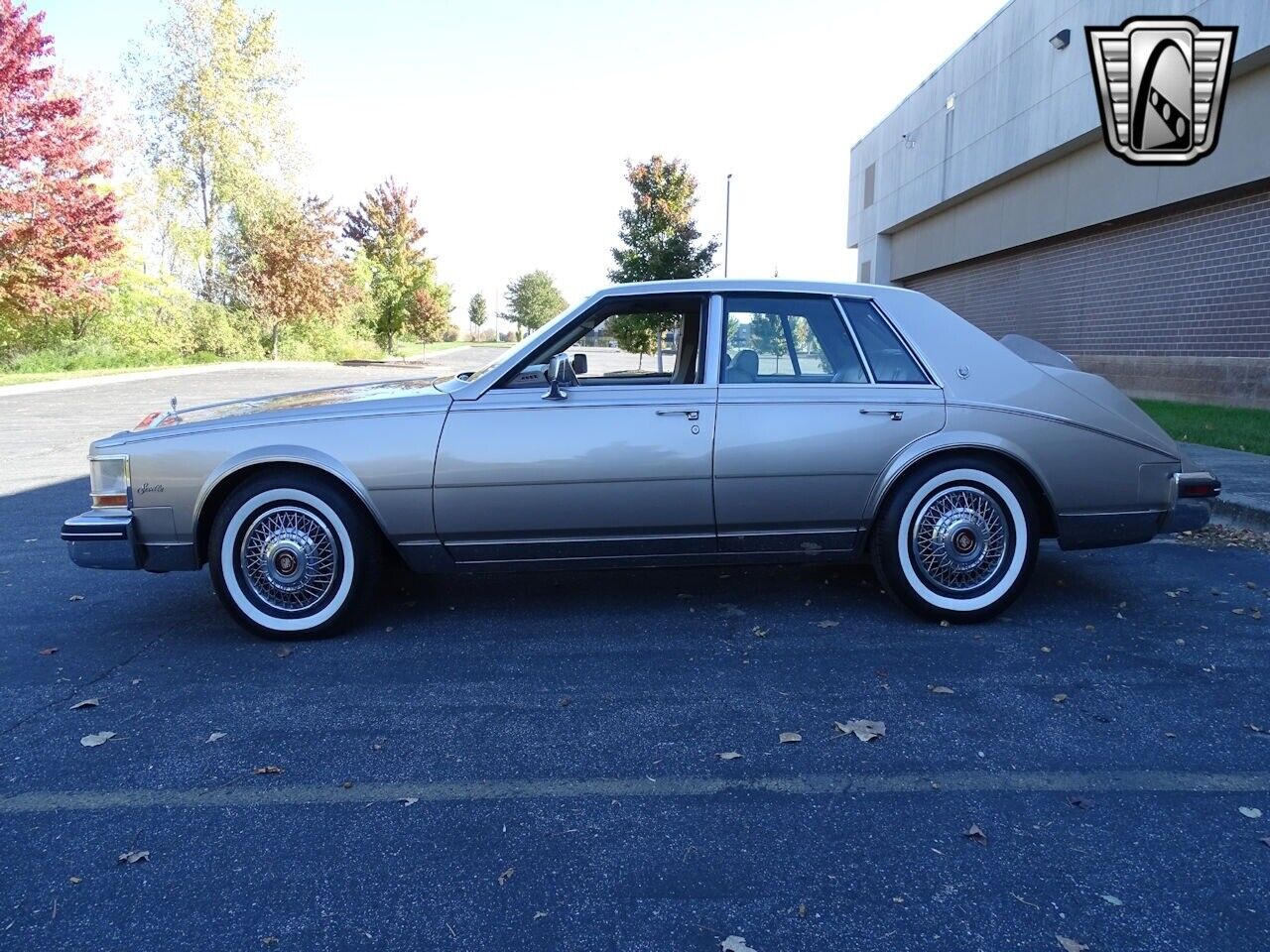 Cadillac-Seville-Berline-1985-Sandstone-Sandstone-118126-3