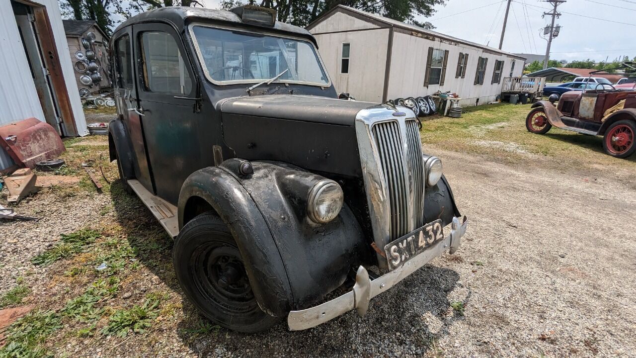 Carmor-London-Taxi-Berline-1955-Black-Brown-91182-2