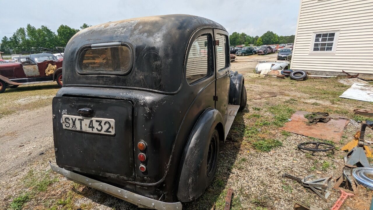 Carmor-London-Taxi-Berline-1955-Black-Brown-91182-5