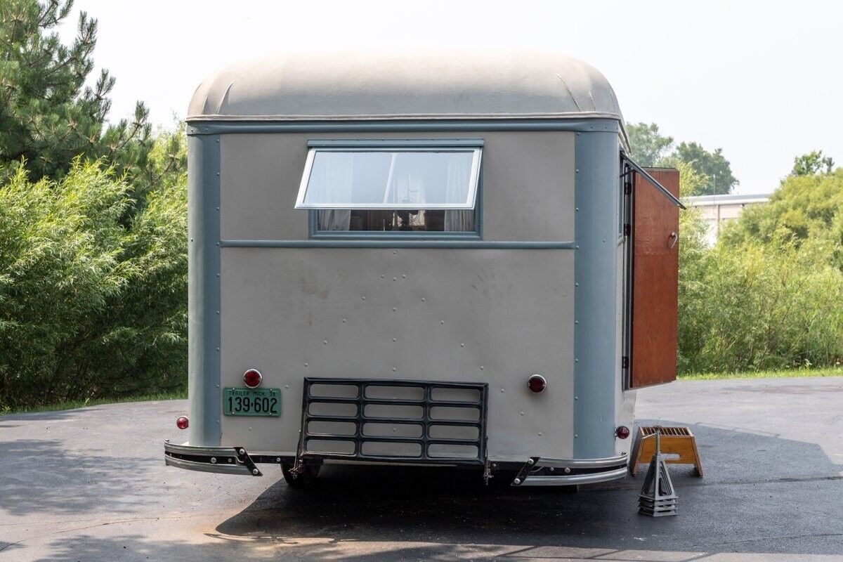 Chalmers-Trailer-1938-Gray-0-3