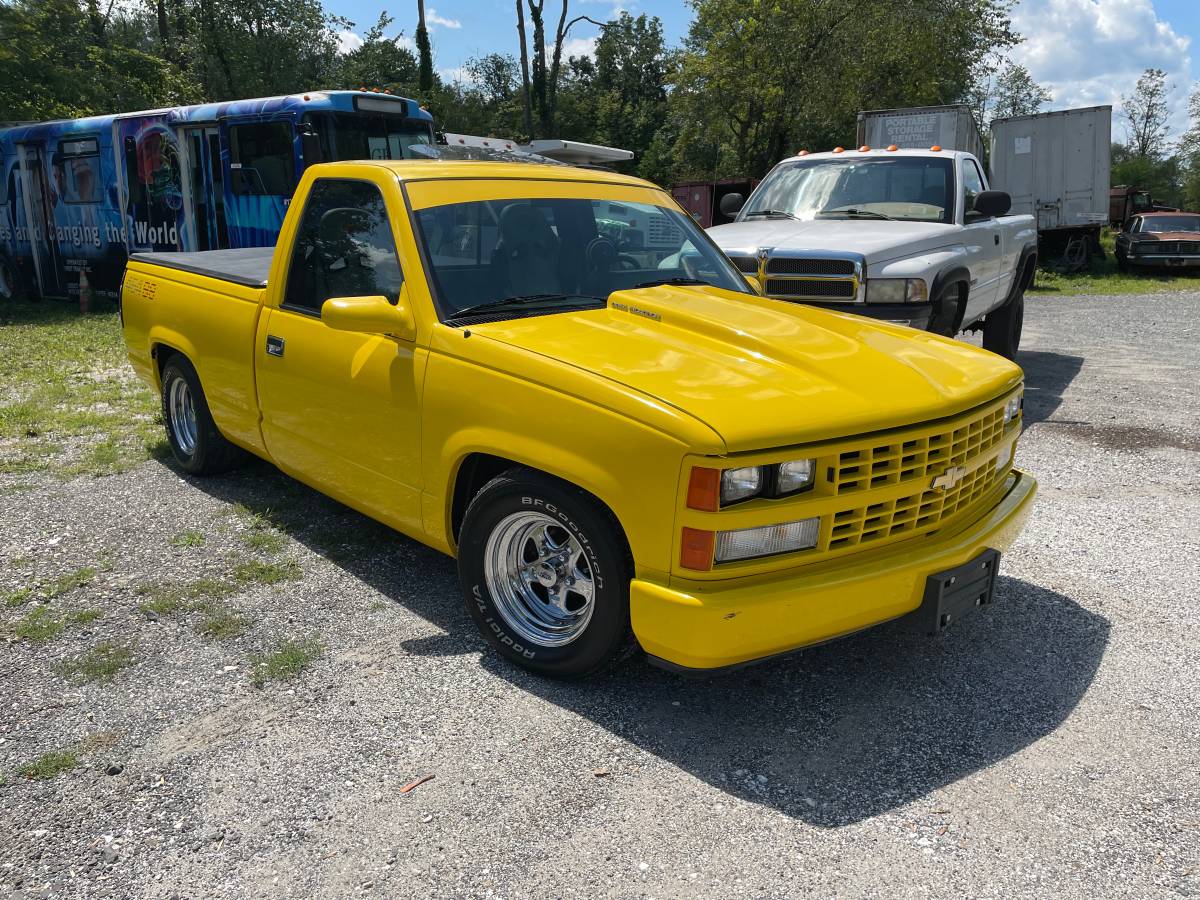 Chevrolet-1500-1986-yellow-138403-2