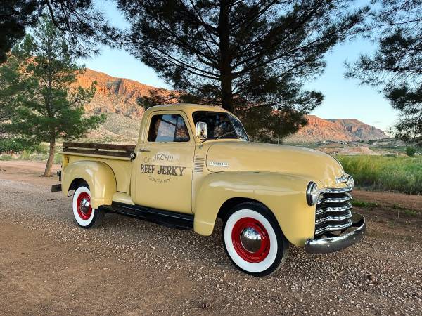 Chevrolet-1952-yellow-3141-1