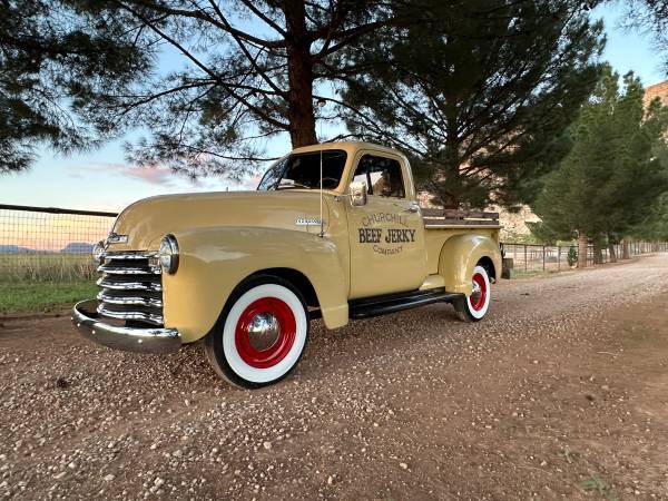 Chevrolet-1952-yellow-3141