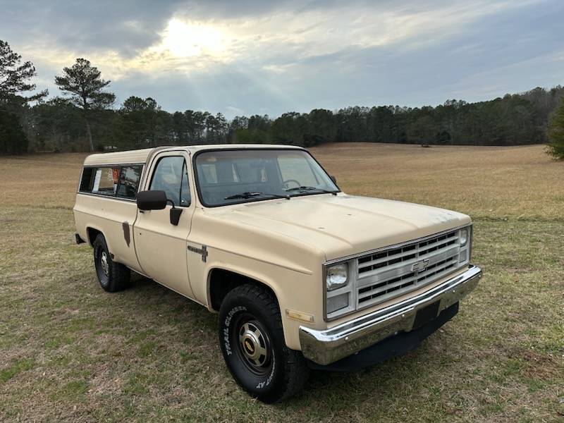 Chevrolet-1987-brown-54718-2