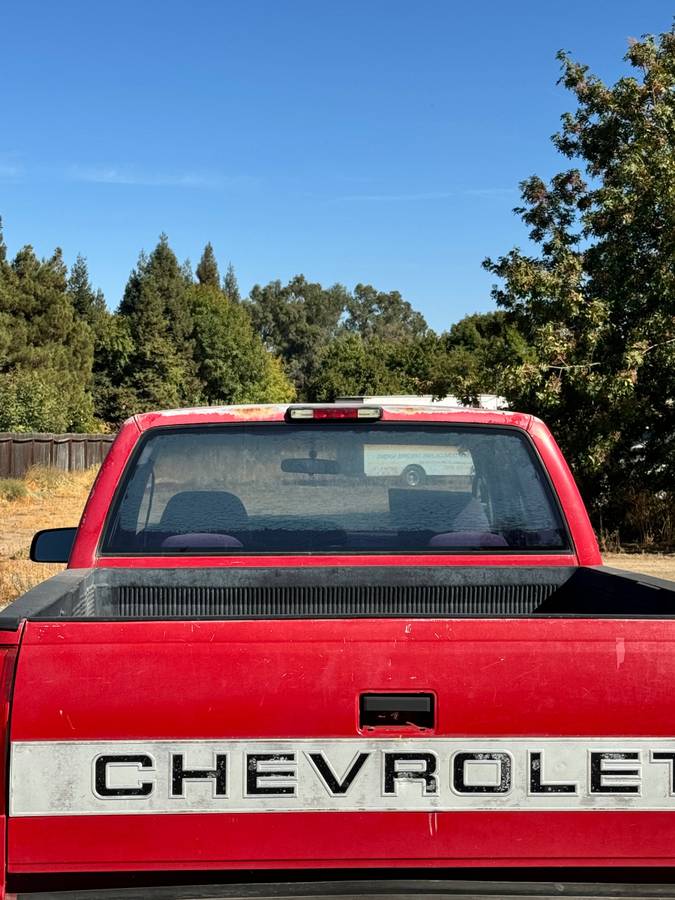 Chevrolet-1995-red-419334-1