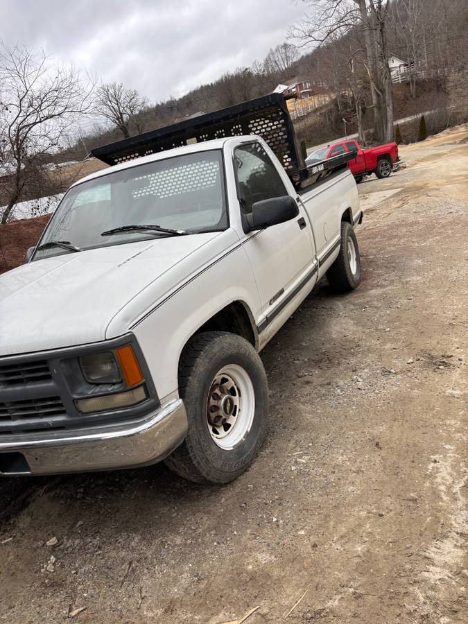 Chevrolet-2500-diesel-1995-white-263932-5