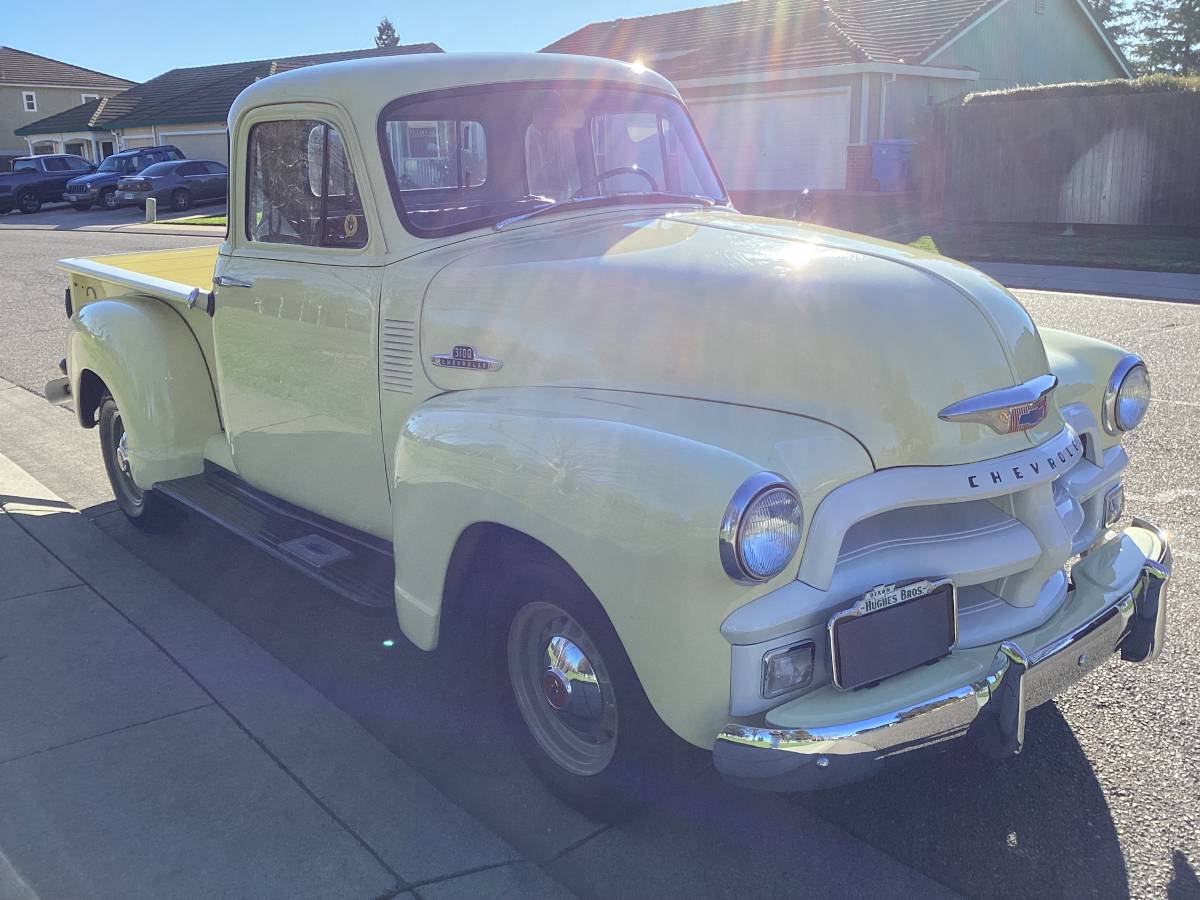 Chevrolet-3100-pickup-1955-yellow-100759-1