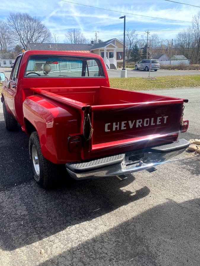 Chevrolet-34-ton-4x4-1985-149669-2