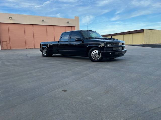 Chevrolet-3500-1994-black-200622-3