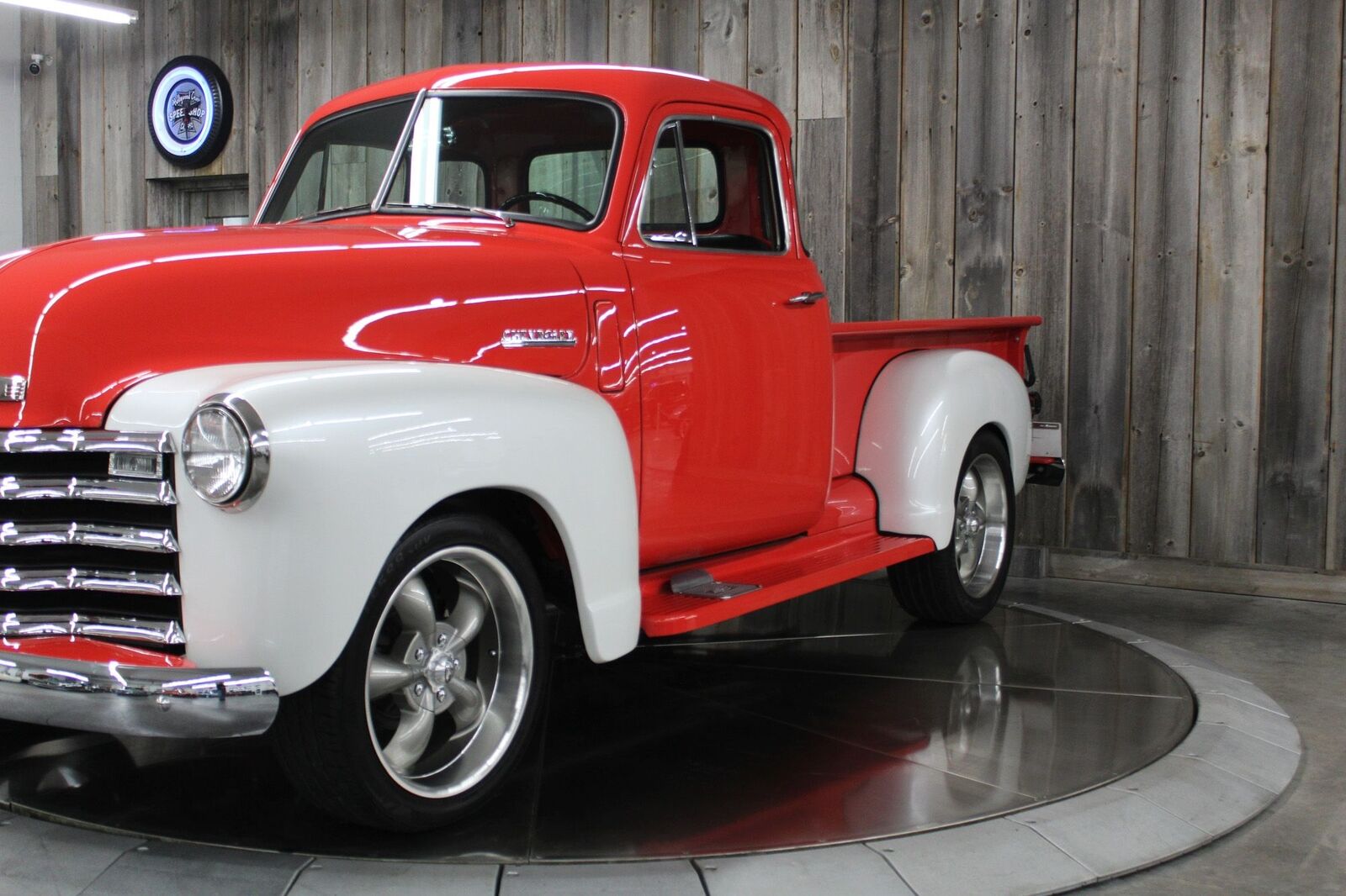 Chevrolet-5-Window-1949-Red-Black-0-9