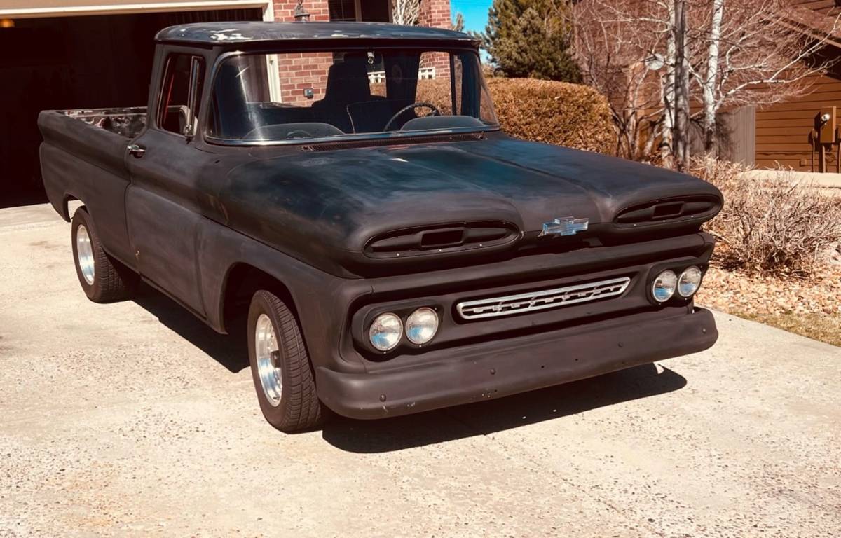 Chevrolet-Apache-10-1960-black-127632-3