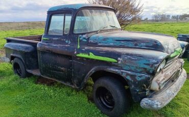 Chevrolet-Apache-1958-160934-1