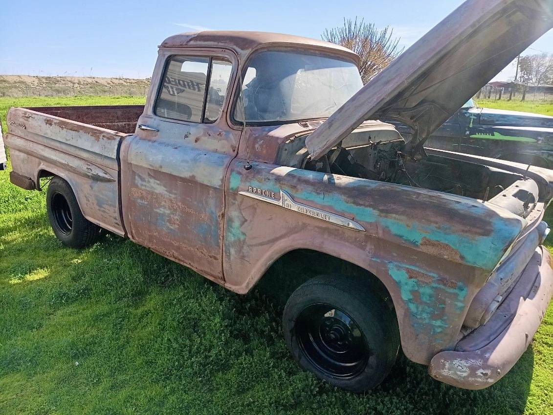 Chevrolet-Apache-1958-160934-11