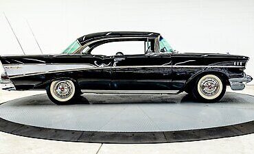 Chevrolet-Bel-Air-Hardtop-Coupe-1957-TUXEDO-BLACK-BLACK-SILVER-230-7