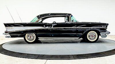 Chevrolet-Bel-Air-Hardtop-Coupe-1957-TUXEDO-BLACK-BLACK-SILVER-230-7